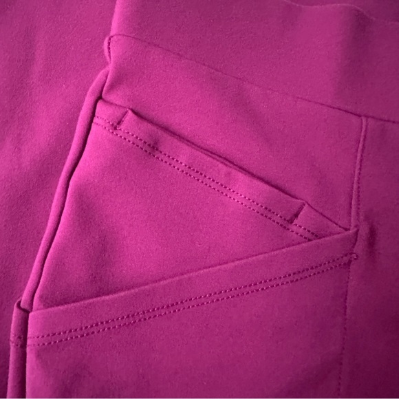 Betabrand Womens Skinny Leg Journey Pant Leggings Pockets Size S PETITE Burgundy - Picture 4 of 12
